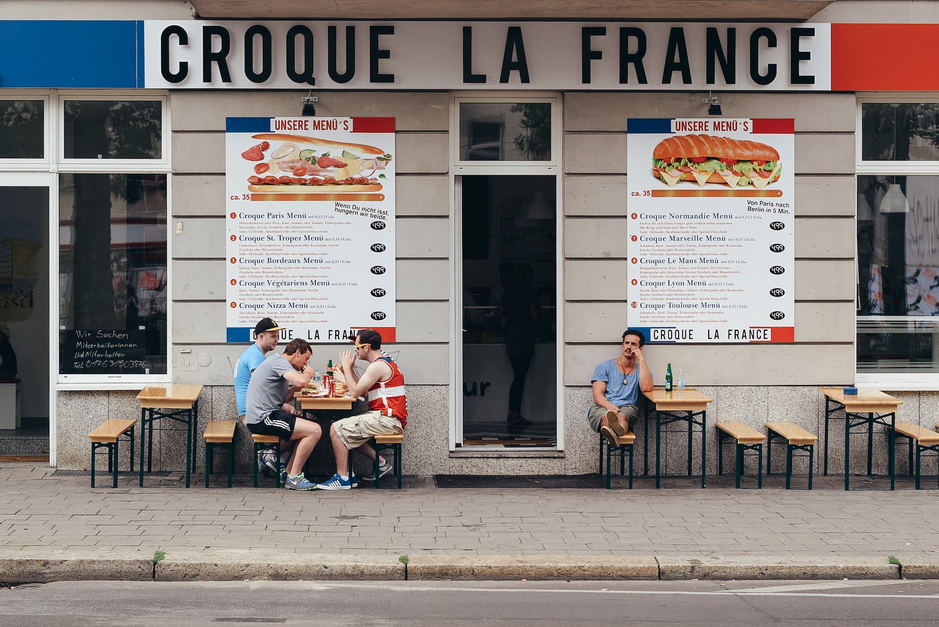 Crafting the Best Food Tour in Paris: A Human-Centered Culinary Experience